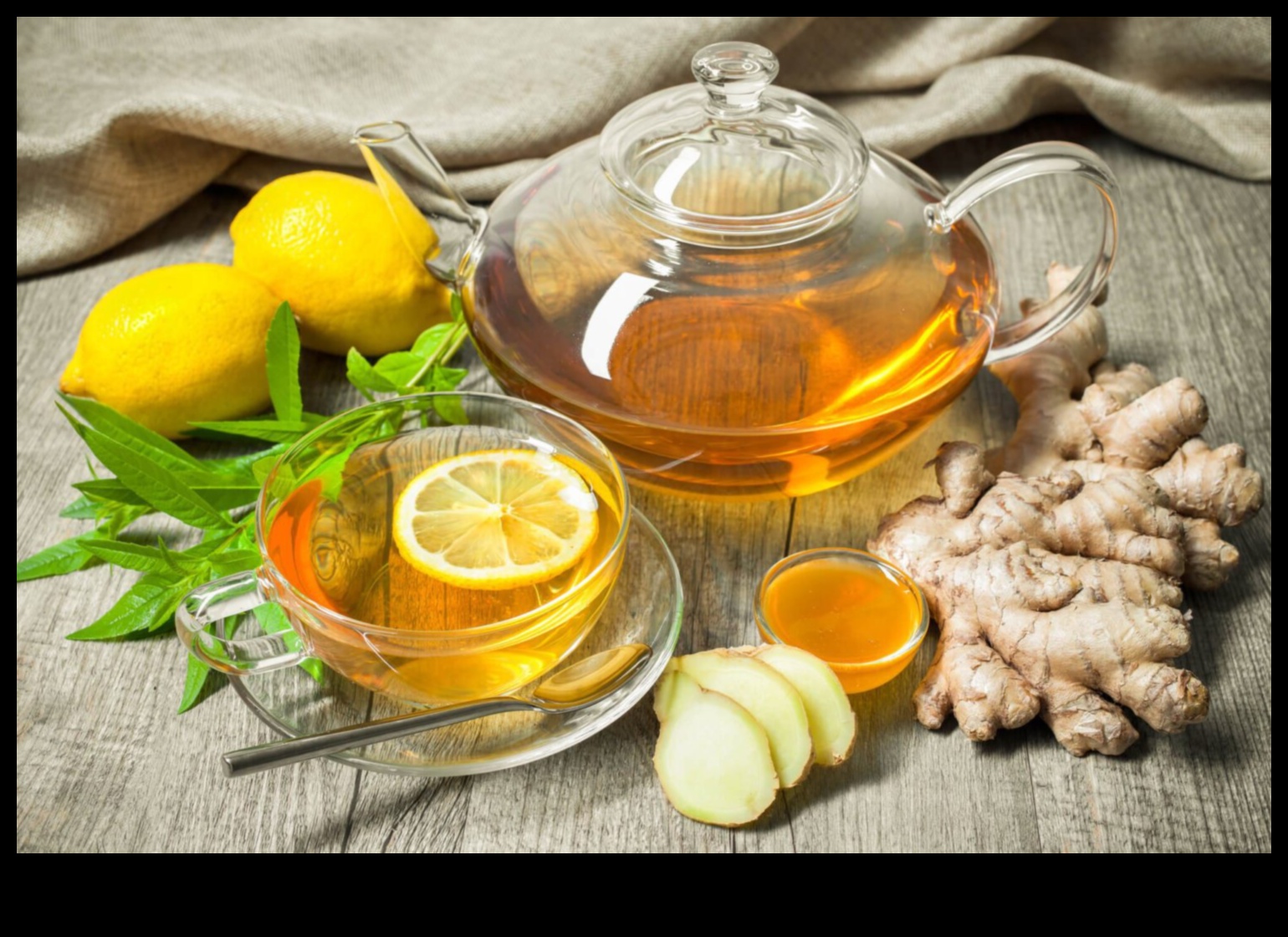 Ritualuri de condimente de dimineață: Începe-ți ziua cu ceai de ghimbir