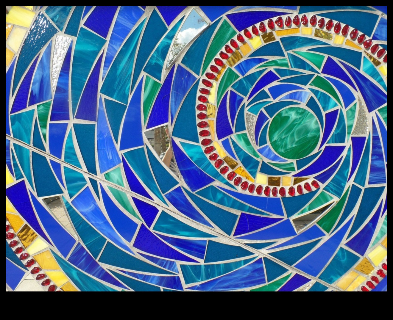 Mozaice de bricolaj pentru copii fără mizerie: creați capodopere colorate